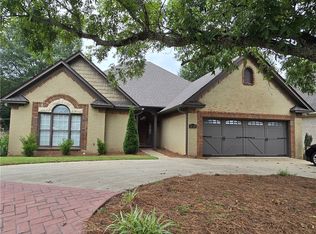 1717 Solamere Ct, Auburn, AL 36832