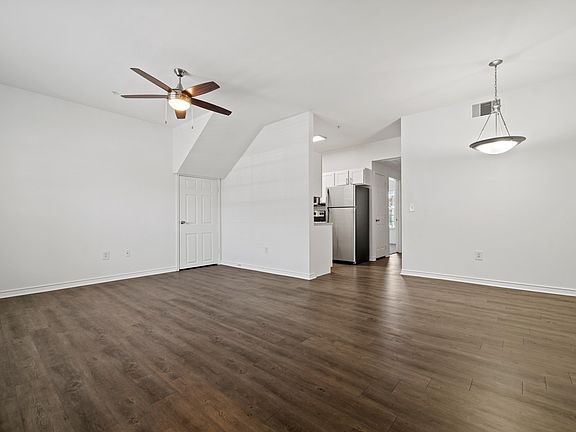 2nd image of 705 Village Way #4704232