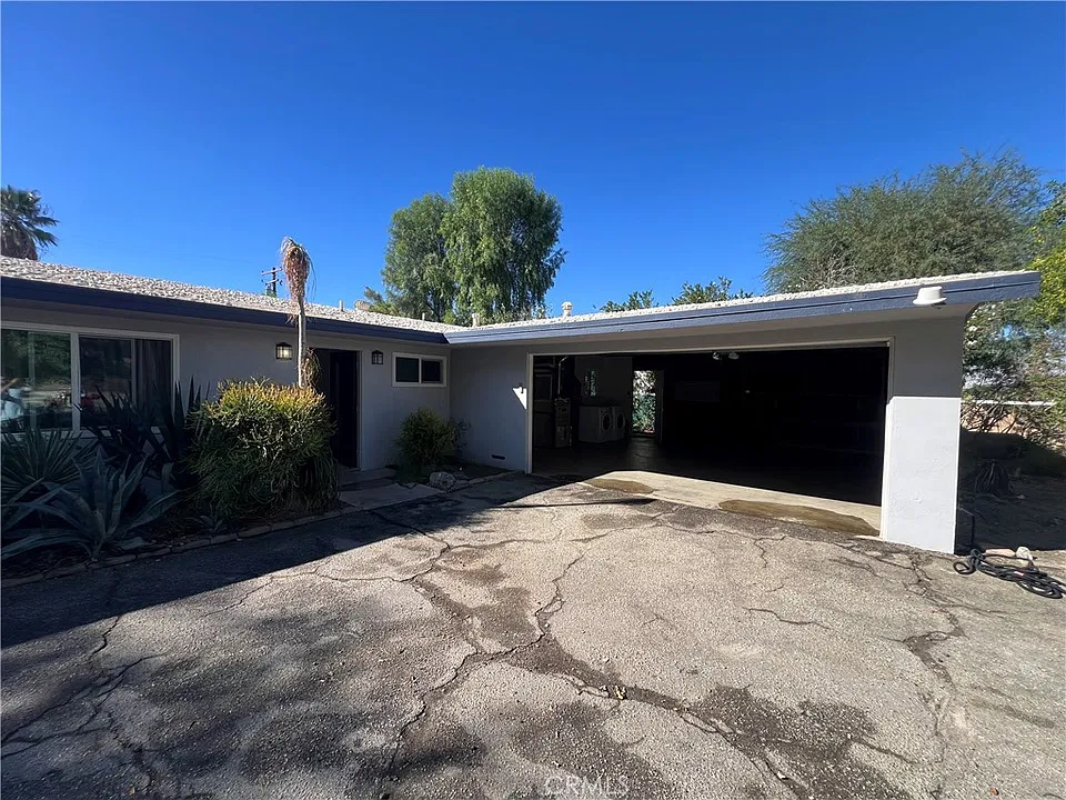 44575 Deep Canyon Rd