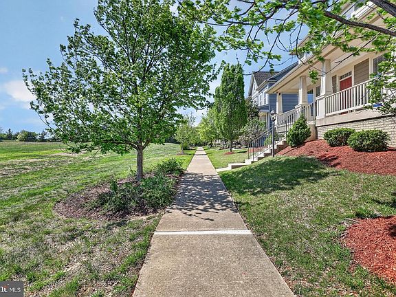 5th image of 1412 Sands Cir