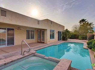241 N Luring Dr, Palm Springs, CA 92262
