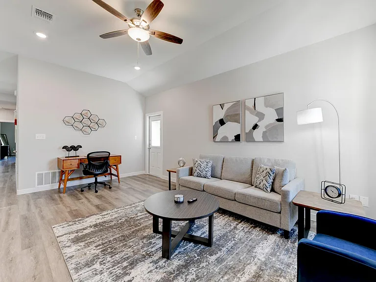 4019 Keller Rd #B — Photo 35