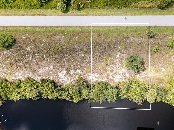 4th image of 13590 Allamanda Cir