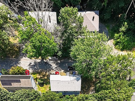 2nd image of 208 Plymouth St