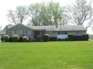 1500 Hancock Ave, Mitchell, IN 47446
