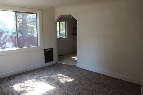 1518 Siskiyou St Photo 1