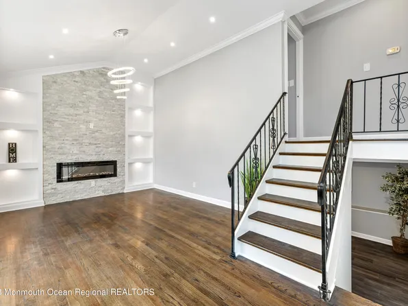 18 Lillian Drive, Hazlet, NJ 07730