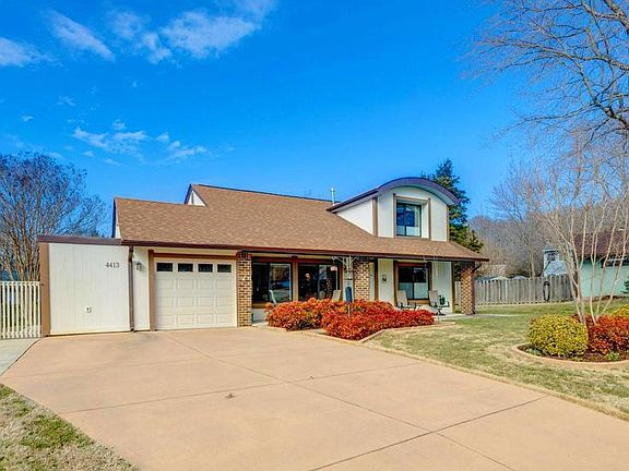 Oversized driveway plus one car garage