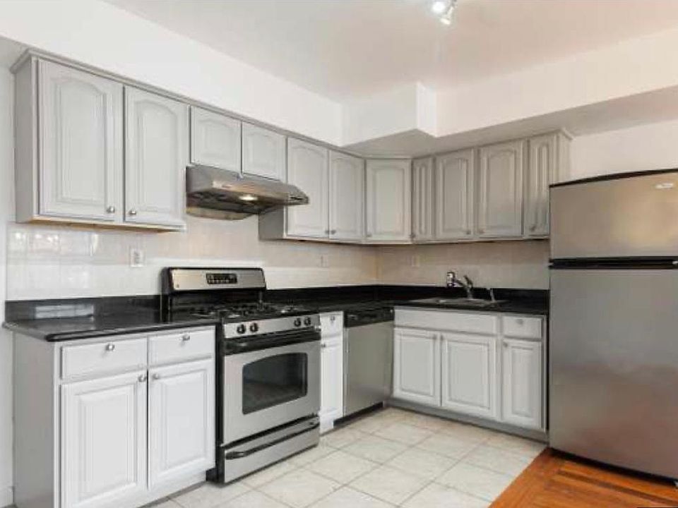 1110 Buttonwood St Philadelphia, PA, 19123 - Apartments for Rent | Zillow