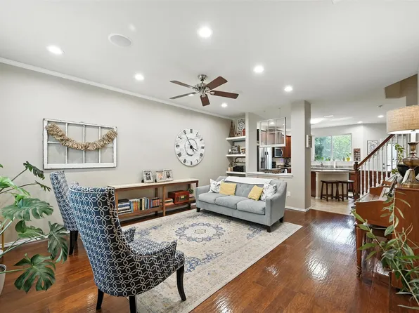 281 Rock Meadow Dr, Crowley, TX 76036