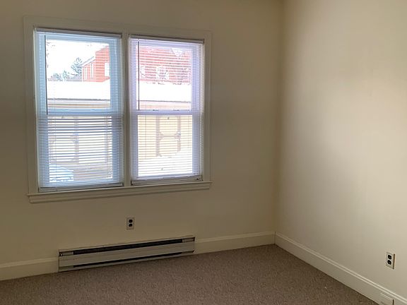 4th image of 304 Cherry St