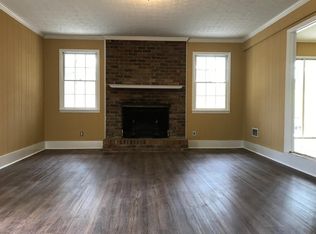 1472 Spring Valley Ln, Stone Mountain, GA 30087