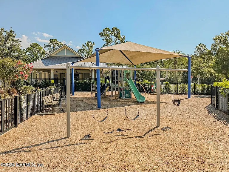 10104 Bedford Lakes Ct — Photo 17