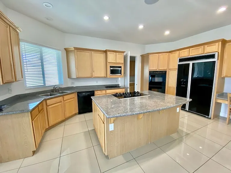 9800 Camden Hills Ave — Photo 9