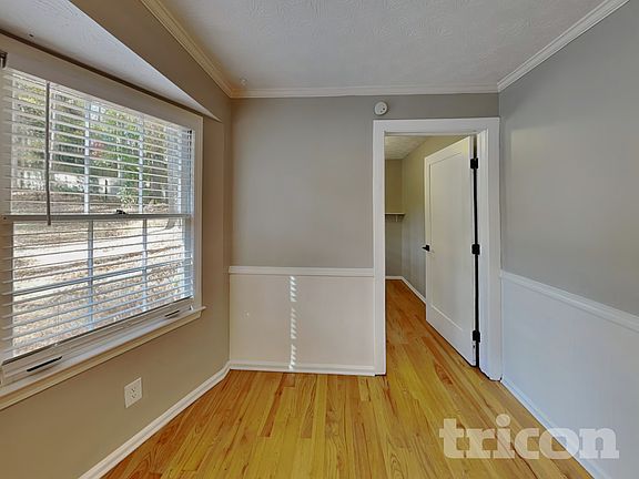 5th image of 361 Willow Glenn Dr