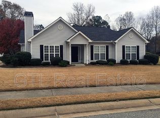 225 Orchard Vw, Fayetteville, GA 30215