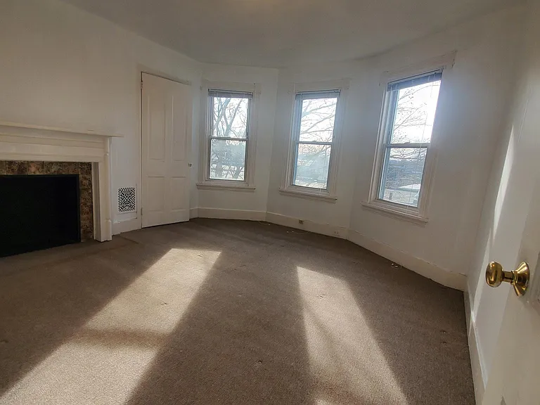 213 Lippincott Ave #2 — Photo 16