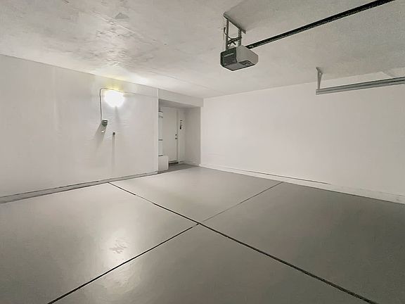 3rd image of 121 Ishi Cir #5