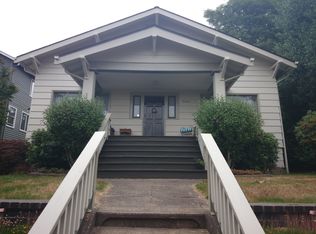 3242 44th Ave SW, Seattle, WA 98116