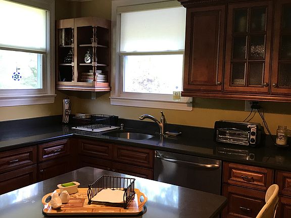 2nd image of 28 Sterling Dr