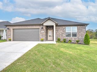 1911 Finnegan St, Bentonville, AR 72713