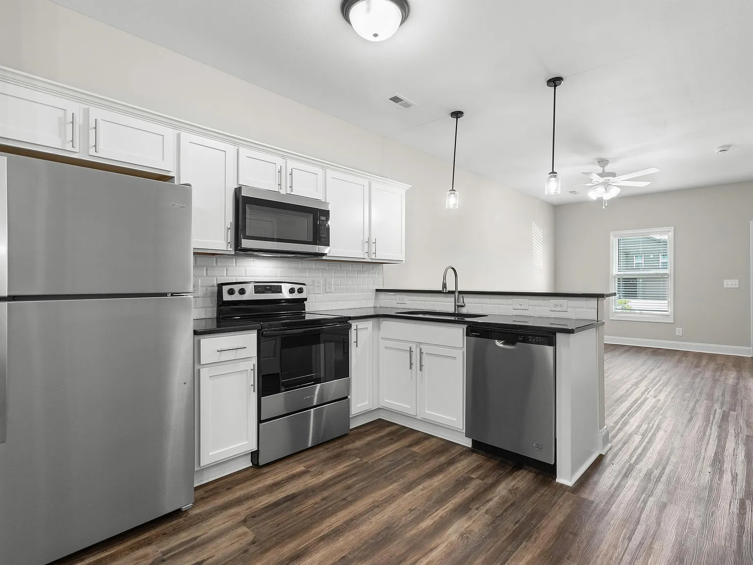 215 Notgrass Road Bldg 1 - D — Photo 4