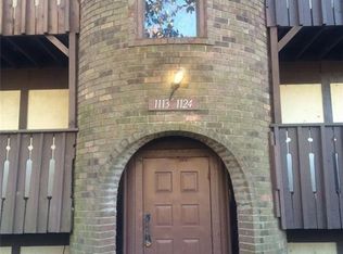 302 Camelot Dr, Atlanta, GA 30349