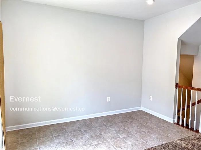 8433 Devries Ln — Photo 17