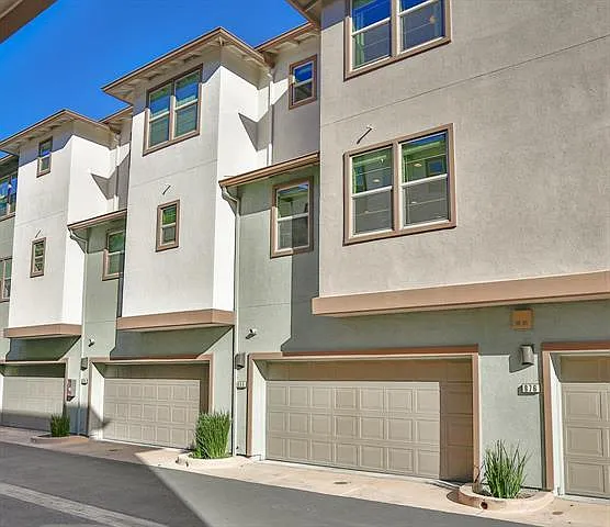 880 Apollo Pl — Photo 4