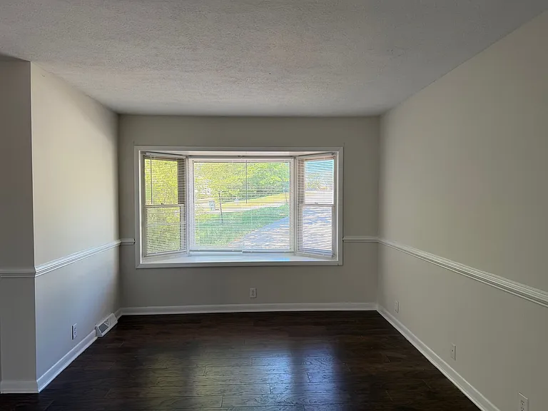 1104 Long Meadows Dr — Photo 19