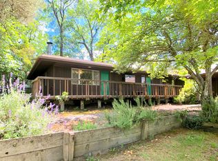 846 Hillview Dr, Ashland, OR 97520