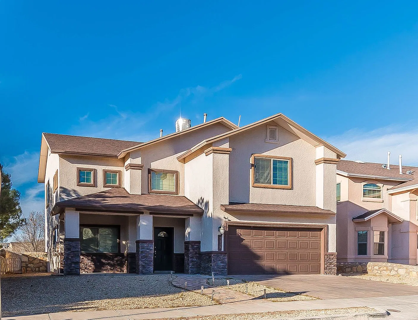 Stunning 3 Bedroom, 2.5 Bath home in West El Paso! — Photo 2
