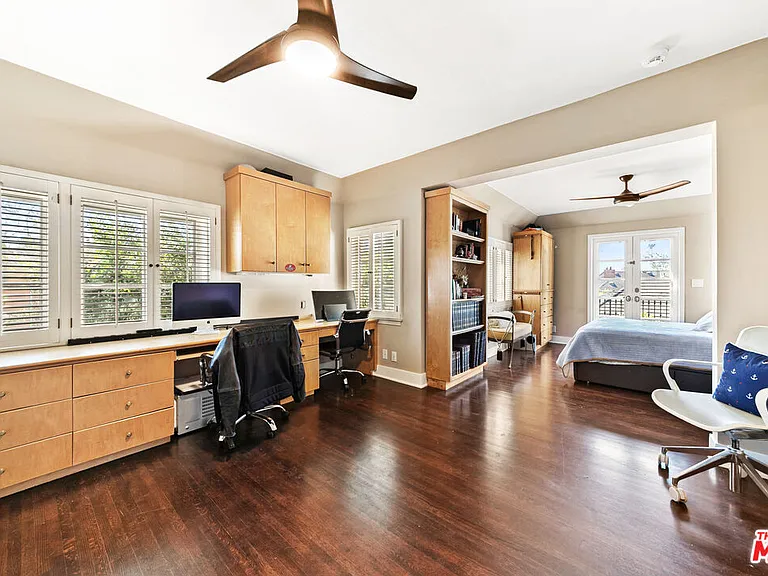 401 N McCadden Pl — Photo 34