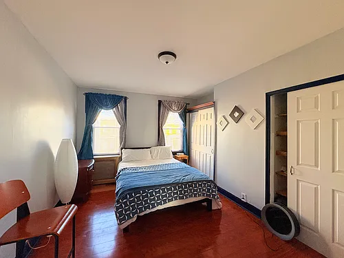 138 Logan St Photo 1
