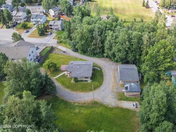 221 Creekside St, Anchorage, AK 99504