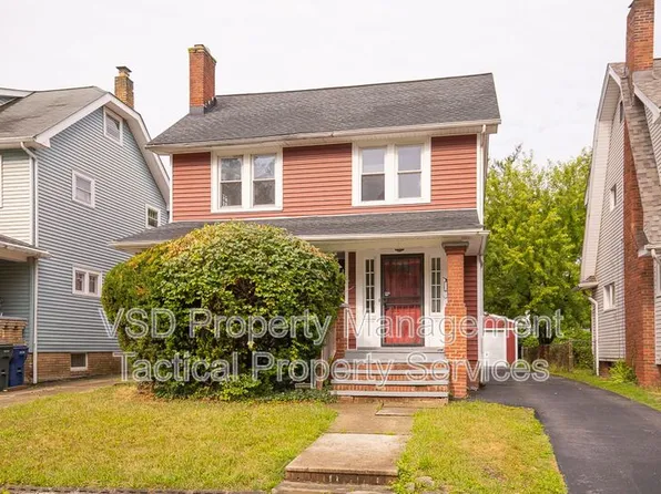 860 Clarence Rd, Cleveland Heights, OH 44121