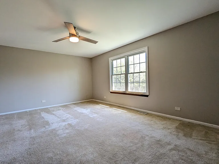829 N Tamarac Blvd — Photo 9