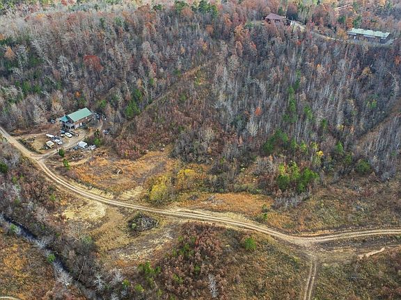 5th image of 7142 Neal Creek Rd