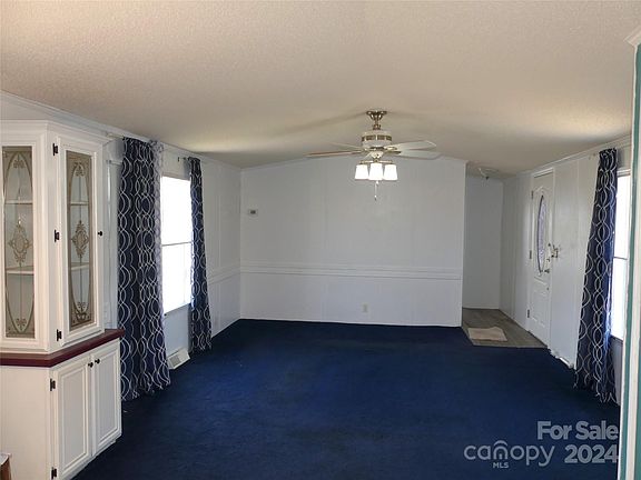3rd image of 123 Mockingbird Dr