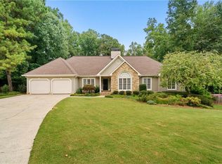 2927 Mountain Trce NE, Roswell, GA 30075