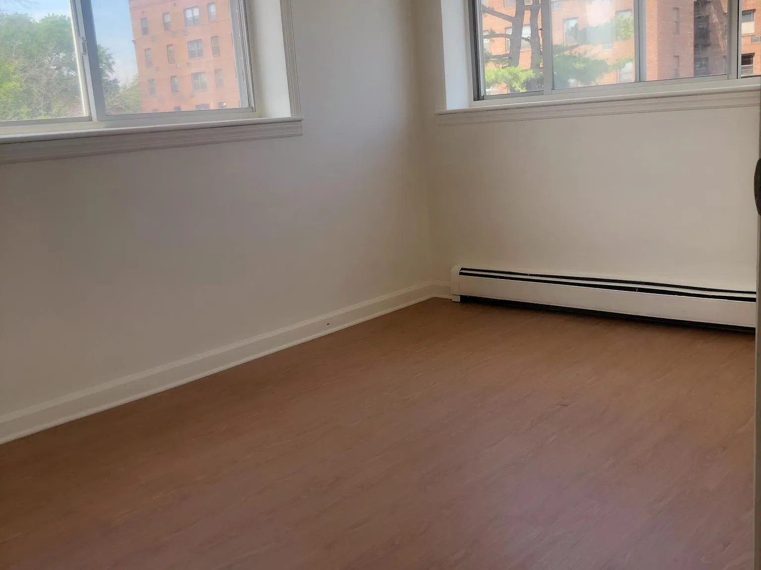 2 bed, 700 sqft, $2,200 — Photo 2