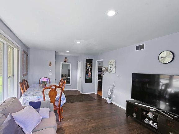 5th image of 112 S 18th Ave