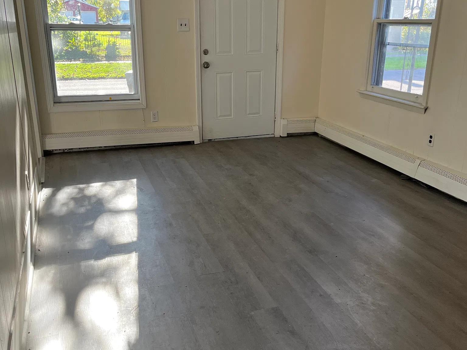 2 bed, $1,100 — Photo 2