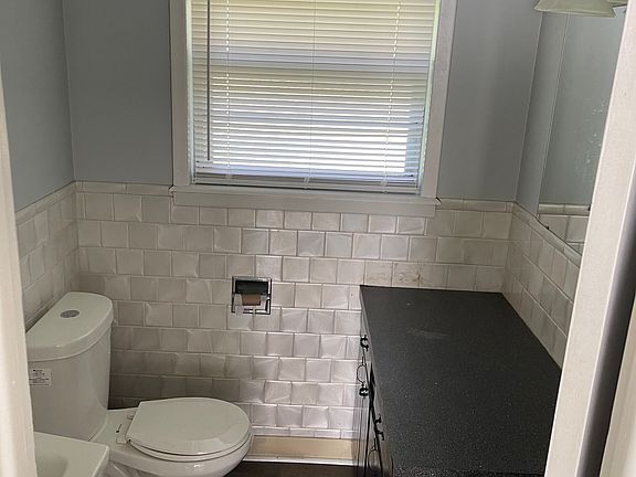 3rd image of 914 N 28th St