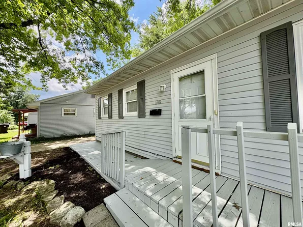 1609 Lakeview Ter, Jacksonville, IL 62650
