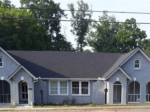 605 & 607 E 10th St, West Pt, GA 31833