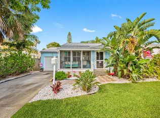 15510 1st St E, Redington Beach, FL 33708
