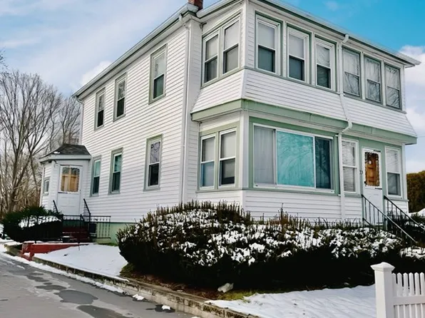 11 Oconnor St, Taunton, MA 02780
