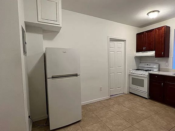 2nd image of 451 W 44th St APT 25