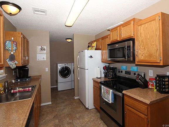 5th image of 1114 W 21st St